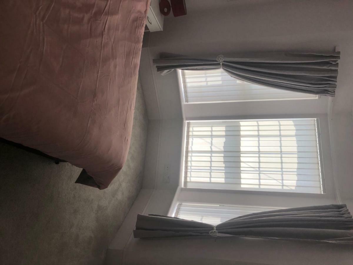 Cheapsleepz 49 Moscow Drive 호텔 리버풀 외부 사진
